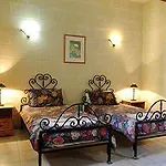 Tal Fanal Complex شقة Għasri