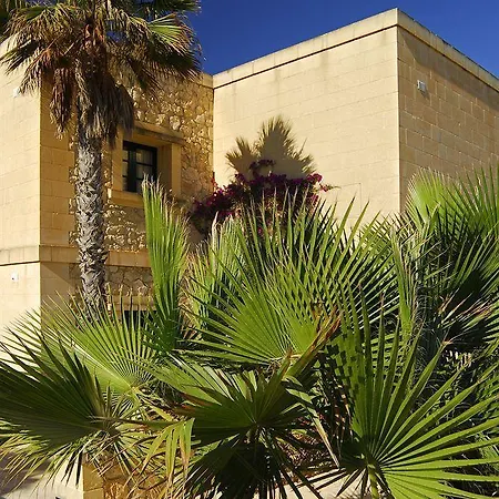 Tal Fanal Complex