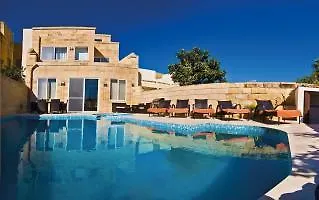 Tal Fanal Complex *
